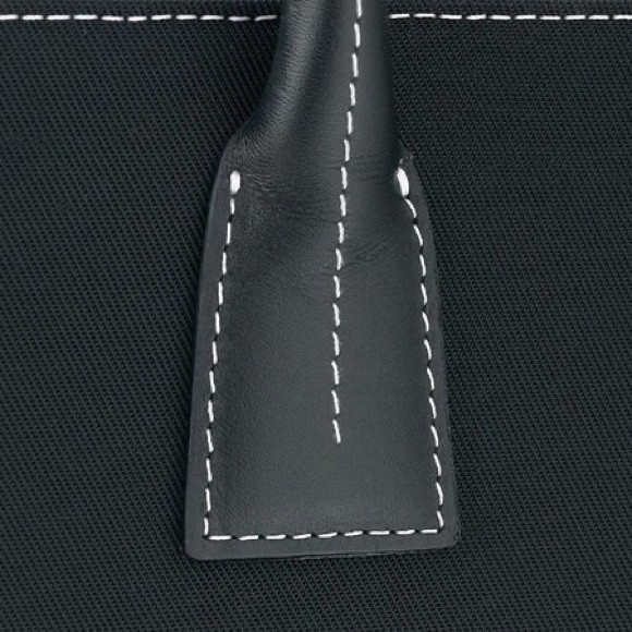 Galco Gunleather Metropolitan Holster Handbag for Concealed Carry - Picture 7 of 9